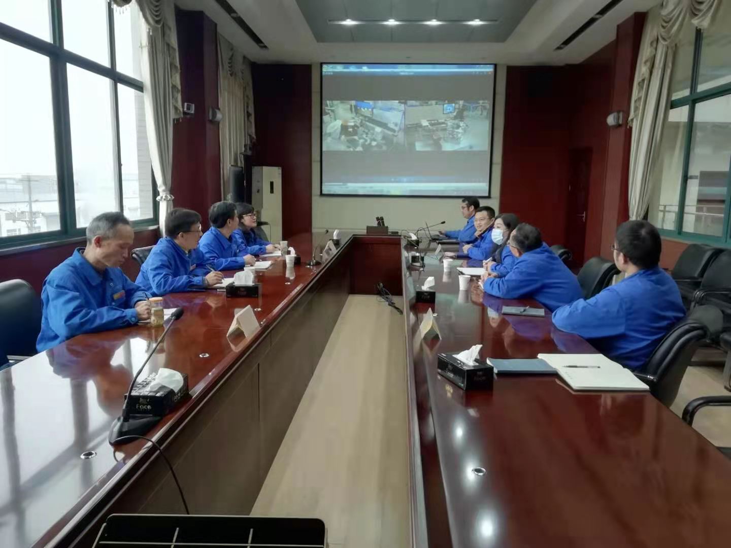 集團領導調研晨信公司工匠創新工作室